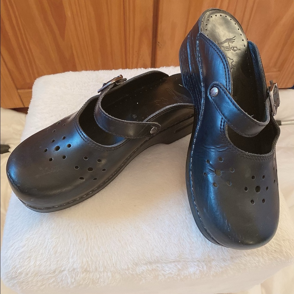 Cute Dansko size 40 Clogs